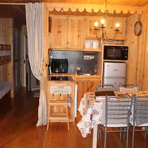 praloup-1600-beau-studio-avec-tres-belle-vue.fr-provencehotel.com/