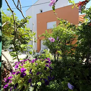 apartments-ivanov-zadar.hotelinzadar.com/